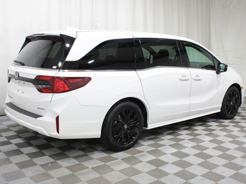 Used 2025 Honda Odyssey Sport-L image 32