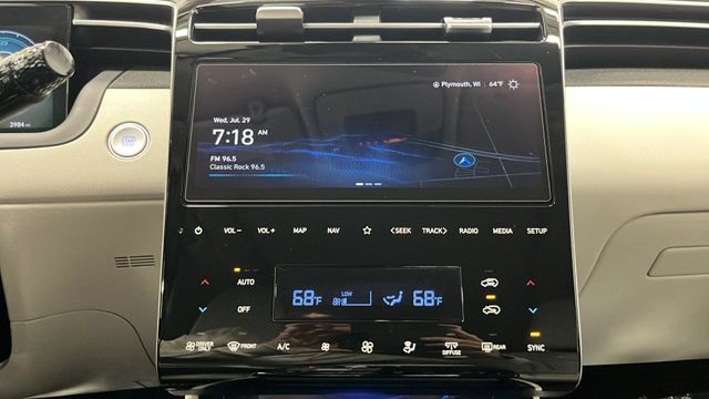 Used 2024 Hyundai Tucson Limited AWD/4WD image 13