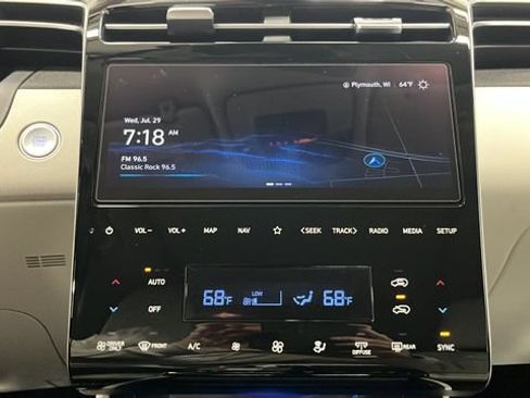 Used 2024 Hyundai Tucson Limited AWD/4WD image 13