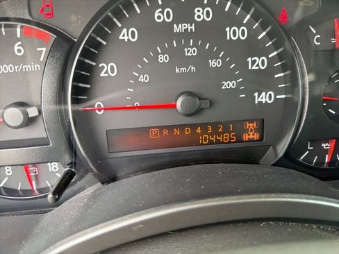 Used 2007 Nissan Titan SE AWD/4WD image 2