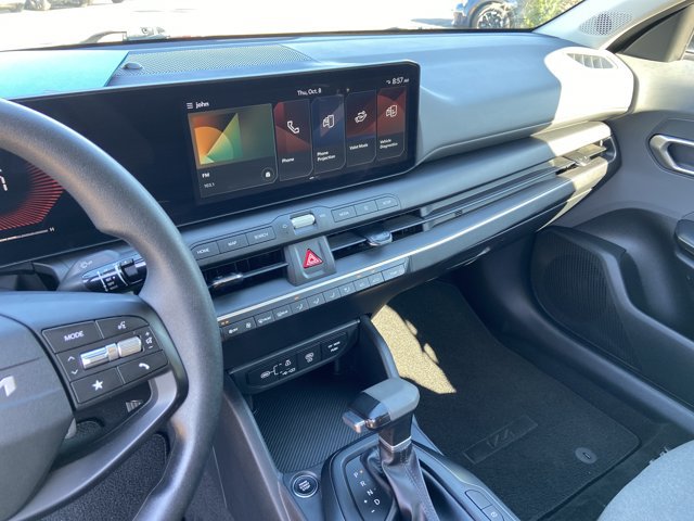 Used 2025 Kia K4 FWD image 23