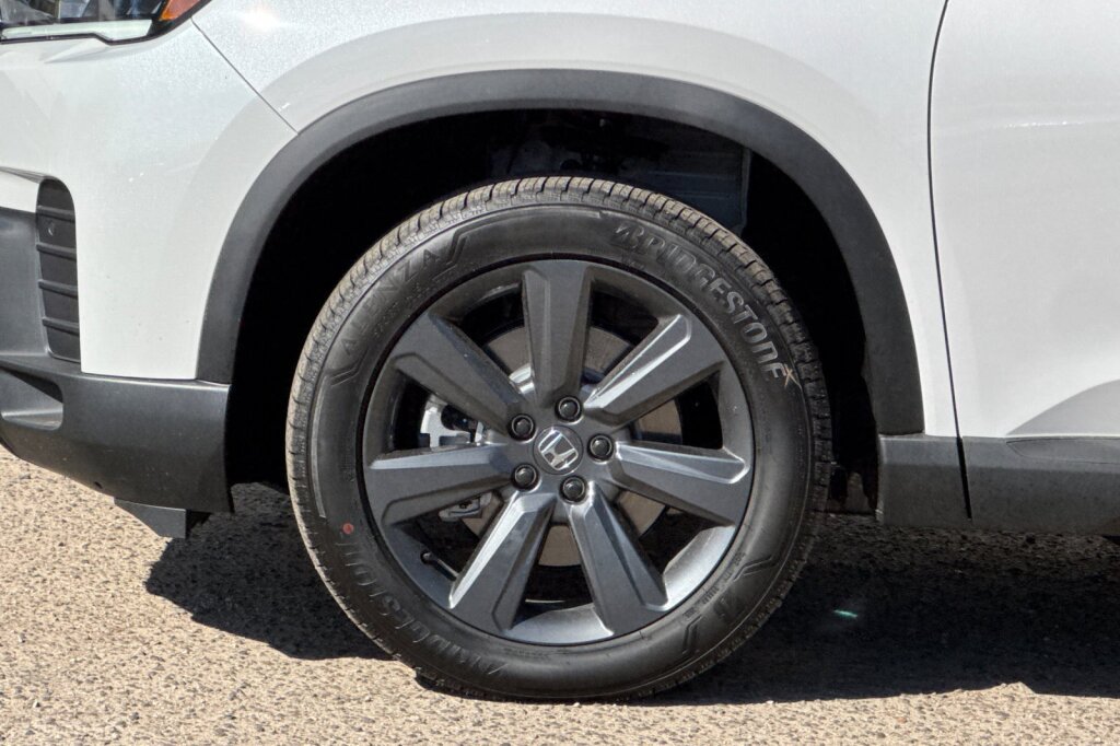 New 2026 Honda Pilot Sport image 35