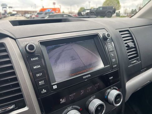 Used 2013 Toyota Sequoia Limited AWD/4WD image 30