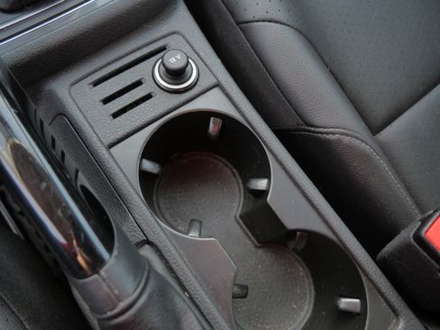 Used 2018 Volkswagen Golf Alltrack S image 32