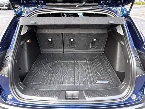 Used 2024 Chevrolet Trax LT w/ Driver Confidence Package image 27