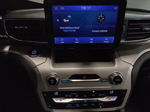 Used 2020 Ford Explorer XLT w/ Equipment Group 202A RWD image 25