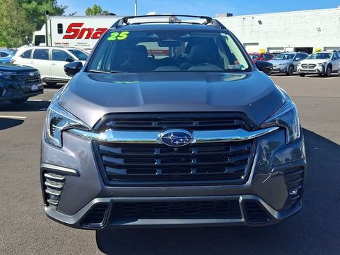 Certified 2025 Subaru Ascent Limited AWD/4WD image 2
