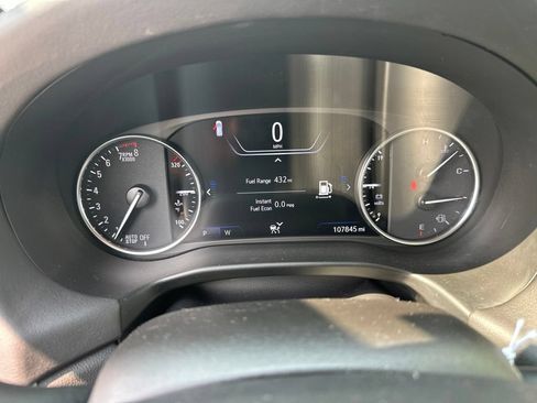 Used 2021 Buick Enclave Avenir w/ Avenir Technology Package AWD/4WD image 18