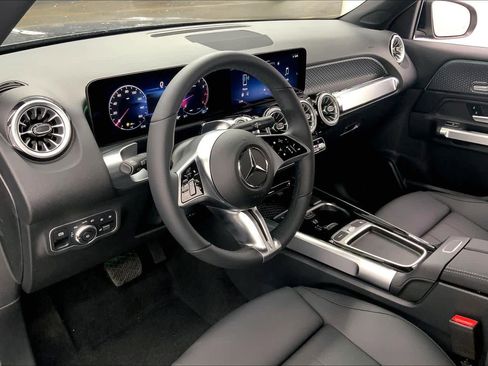 New 2026 Mercedes-Benz GLB 250 image 21