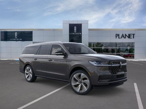 New 2026 Lincoln Navigator L Black Label AWD/4WD image 7