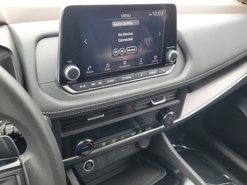 Certified 2023 Nissan Rogue SV image 26