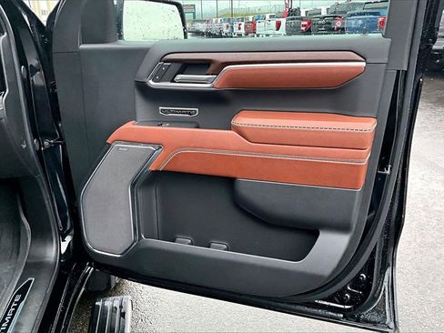 Used 2024 GMC Sierra 1500 Denali Ultimate image 25