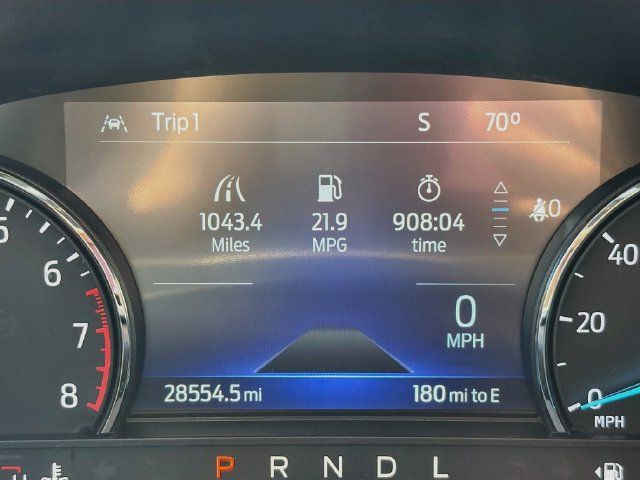Used 2022 Ford Explorer XLT w/ Equipment Group 202A AWD/4WD image 9