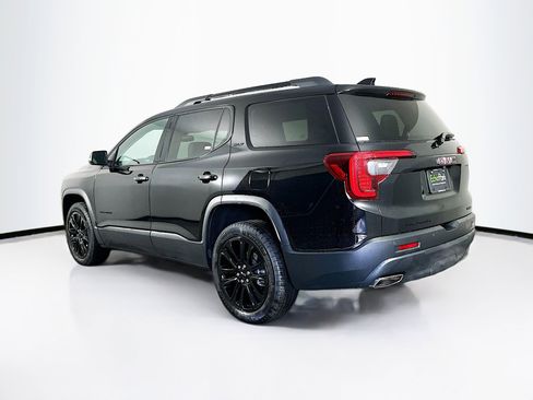 Used 2023 GMC Acadia SLT w/ Elevation Edition image 5