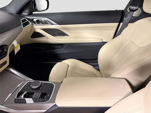 Certified 2026 BMW 430i Coupe w/ M Sport Package RWD image 23