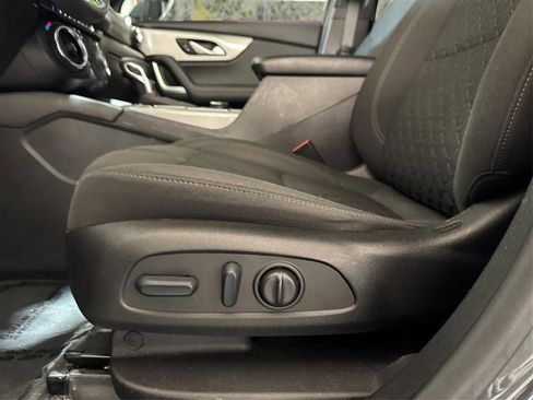 Used 2022 Chevrolet Blazer LT AWD/4WD image 17
