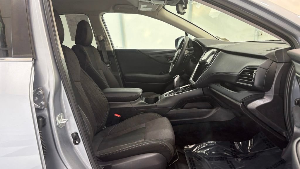Used 2023 Subaru Outback Premium AWD/4WD image 27