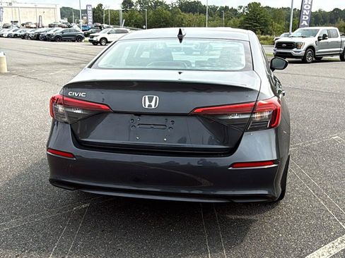 Used 2024 Honda Civic LX image 7