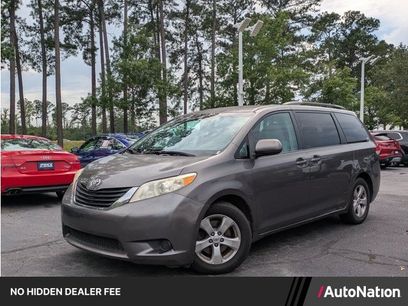 Used 2013 Toyota Sienna LE