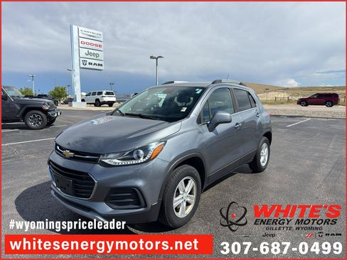 Used 2019 Chevrolet Trax LT w/ LT Convenience Package AWD/4WD image 1