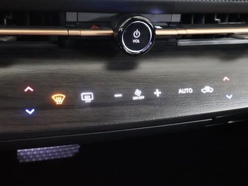 Certified 2023 Nissan Ariya FWD image 20