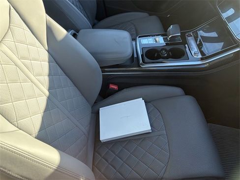 Used 2021 Audi SQ8 Prestige image 8