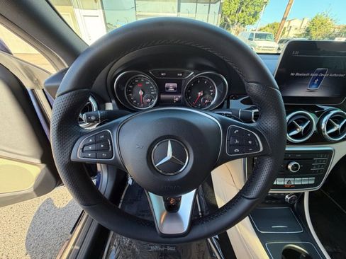 Used 2018 Mercedes-Benz CLA 250 image 10