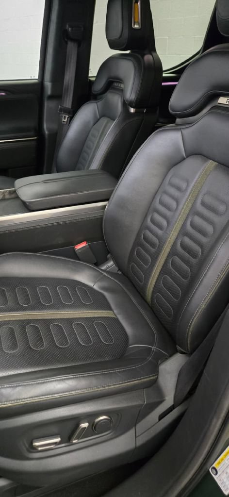 Used 2022 Rivian R1T Launch Edition AWD/4WD image 8