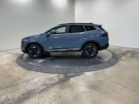 New 2026 Kia Sportage EX image 8