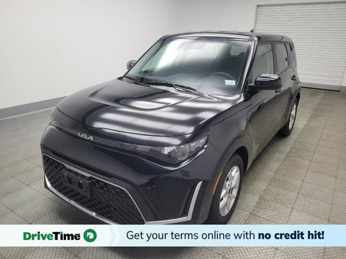 Used 2025 Kia Soul LX w/ LX Technology Package FWD image 1