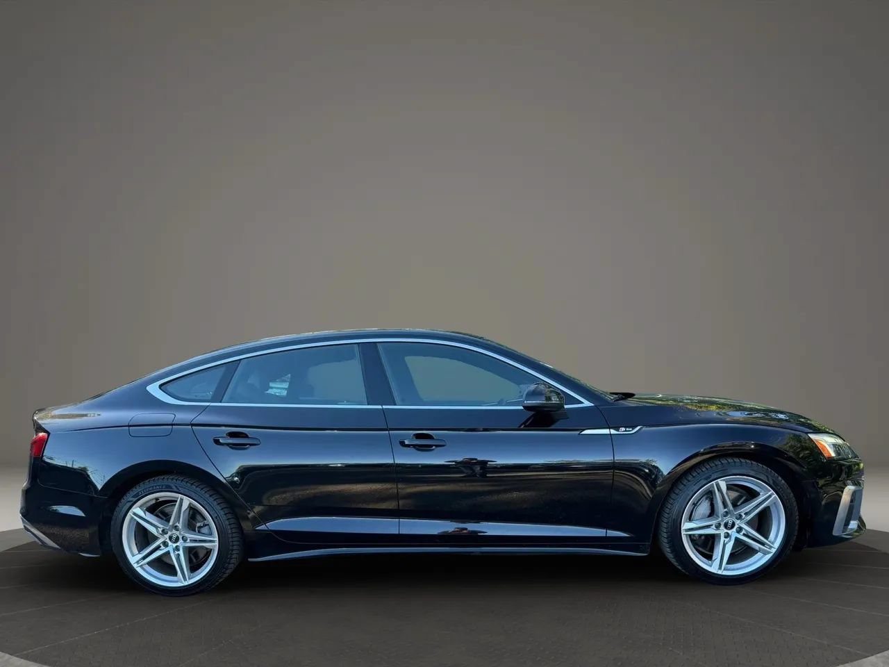 Used 2022 Audi A5 2.0T Premium Plus AWD/4WD image 4