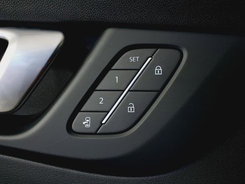 New 2026 Buick Enclave Sport Touring w/ Power Package image 8