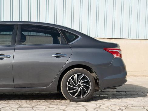 Used 2019 Nissan Sentra S image 8