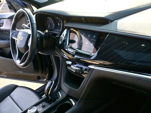 Certified 2022 Cadillac XT6 Premium Luxury w/ Technology Package image 33