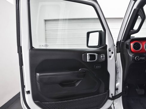 Used 2020 Jeep Wrangler Unlimited Rubicon image 9