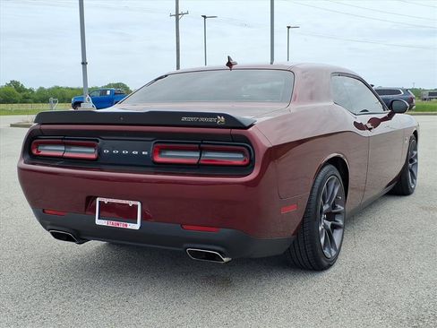 Used 2023 Dodge Challenger R/T Scat Pack RWD image 2
