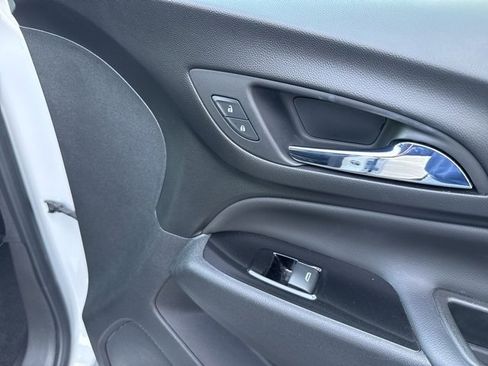 Used 2022 Chevrolet Equinox Premier image 26