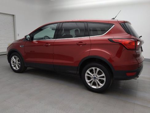 Used 2019 Ford Escape SE image 3