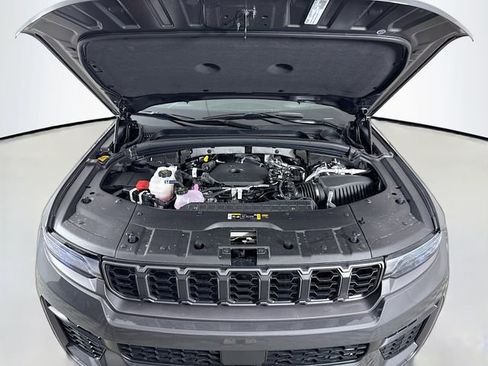 New 2026 Jeep Grand Cherokee Laredo image 28