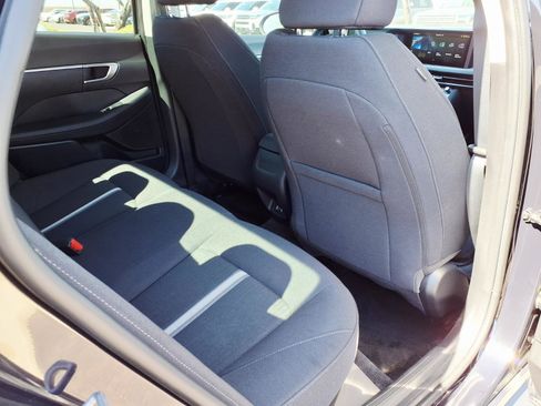 Certified 2025 Hyundai Sonata SE FWD image 13