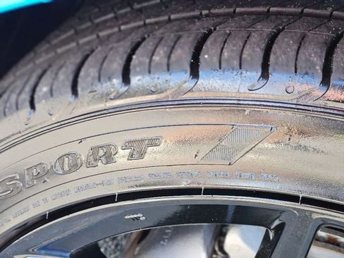 Used 2024 Honda Civic Sport image 11