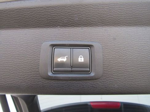 Used 2022 Mitsubishi Outlander SEL image 28