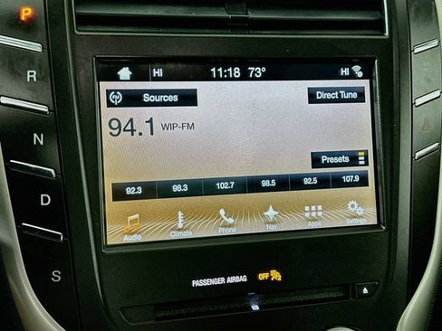 Used 2018 Lincoln MKC Select w/ Select Plus Package AWD/4WD image 18