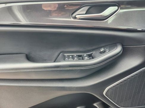 Used 2022 Jeep Grand Cherokee L Altitude image 24