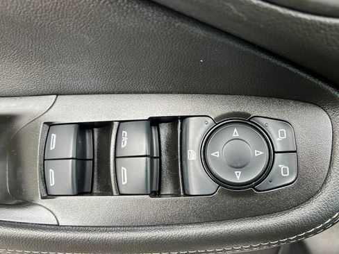 Used 2023 Buick Encore GX Preferred w/ Cold Weather Comfort Package image 12