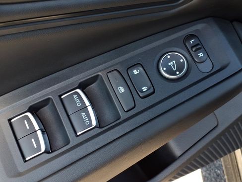 Used 2025 Honda Accord EX-L image 11