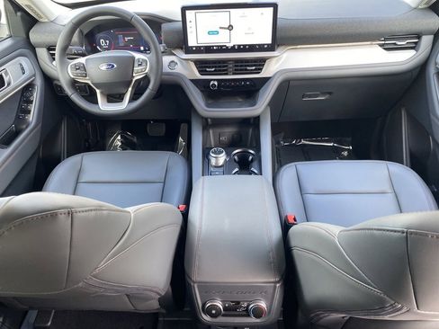 New 2026 Ford Explorer Active w/ Active Comfort Package RWD image 13