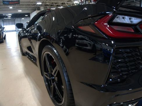 Used 2023 Chevrolet Corvette Stingray Preferred Cpe w/ Z51 Performance Package image 17