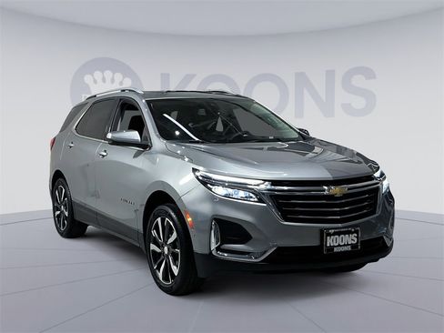 Used 2023 Chevrolet Equinox Premier image 18