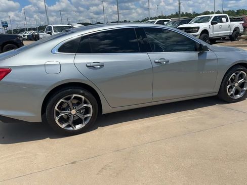 Used 2024 Chevrolet Malibu LT FWD image 9